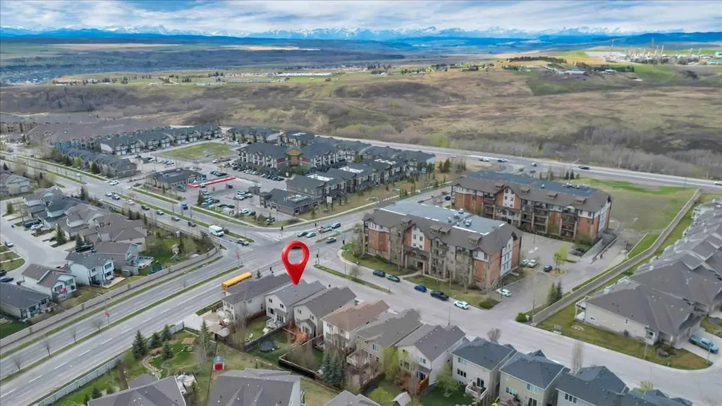 8 Sunset Square Cochrane AB T4C 0H4