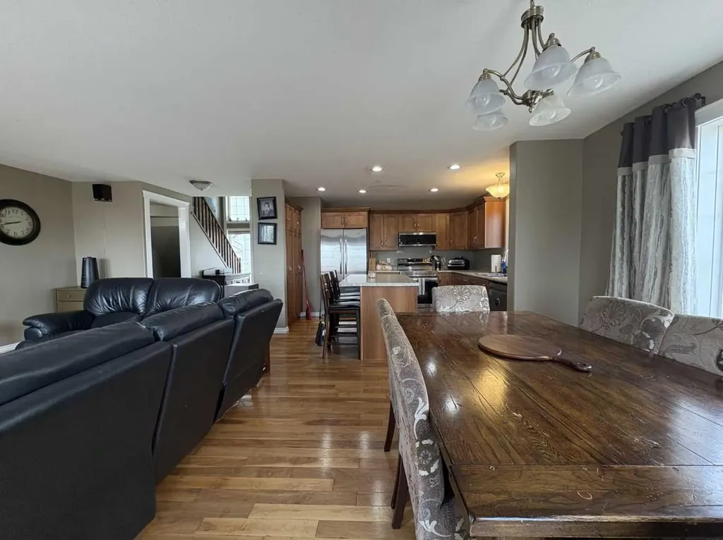 1705 52 Avenue Lloydminster AB T9V3K9