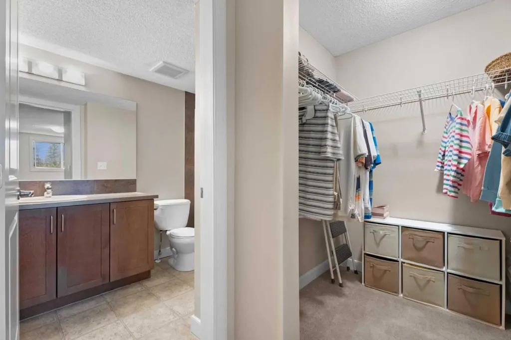 162 Country Village Circle NE Calgary AB T3K 0E6