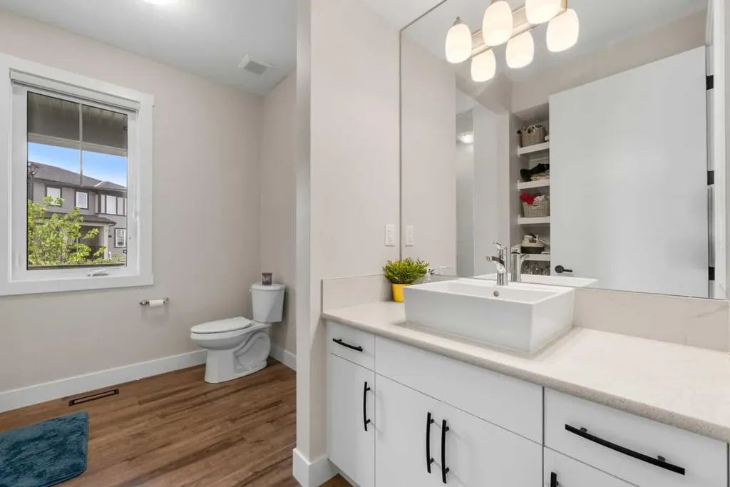 629 Southwinds Close SW Airdrie AB T4B 5L5