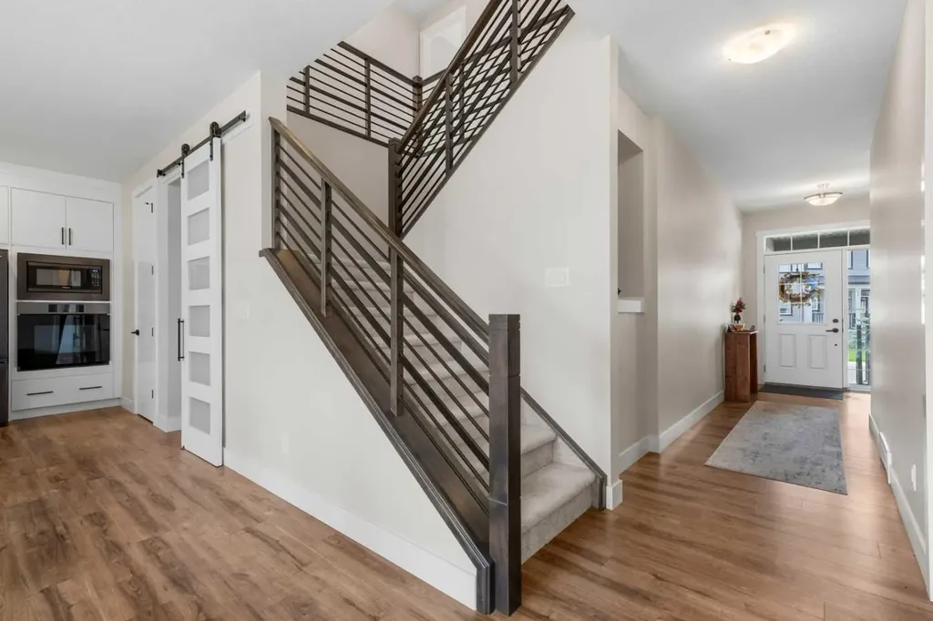 629 Southwinds Close SW Airdrie AB T4B 5L5