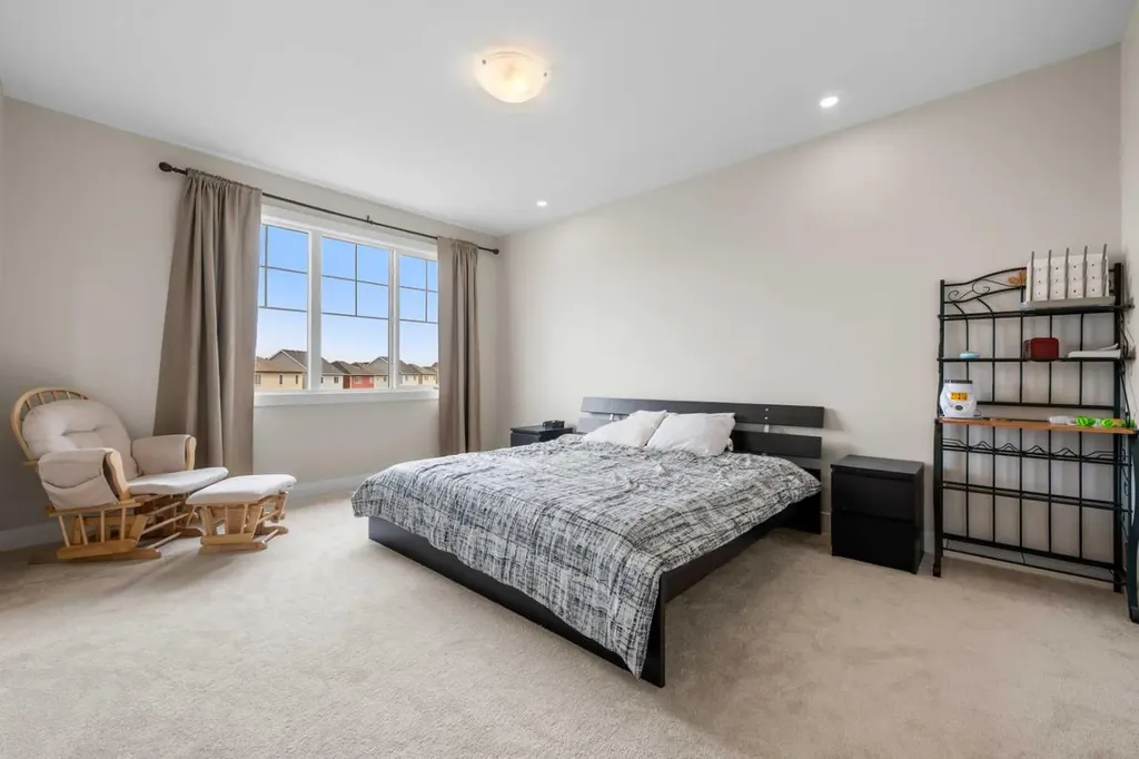 629 Southwinds Close SW Airdrie AB T4B 5L5
