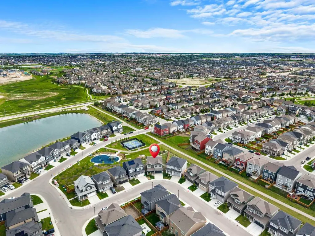 629 Southwinds Close SW Airdrie AB T4B 5L5
