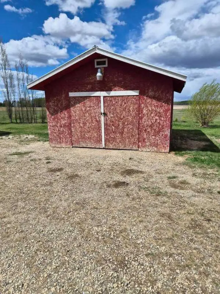 723080 Range Road 101 Beaverlodge AB T0H 0C0