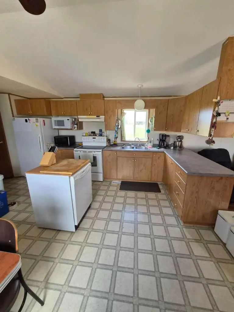 723080 Range Road 101 Beaverlodge AB T0H 0C0