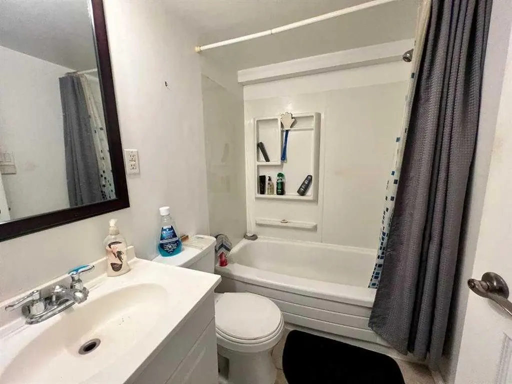 114 Mount Pleasant Drive Camrose AB T4V 2M7