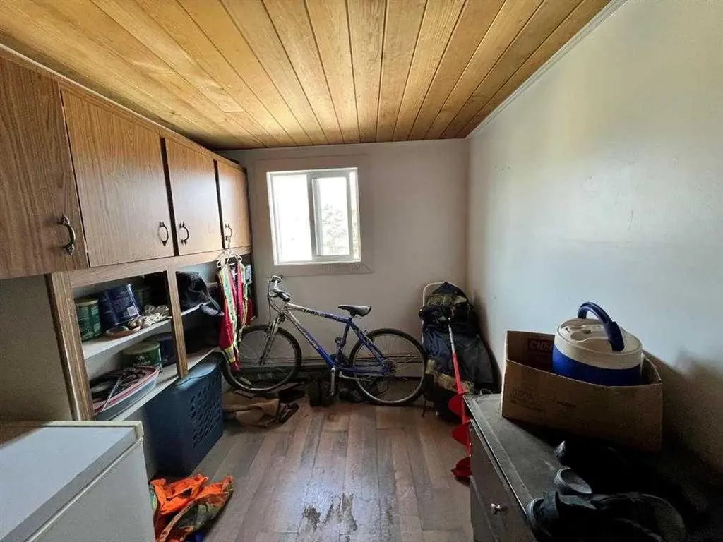 114 Mount Pleasant Drive Camrose AB T4V 2M7