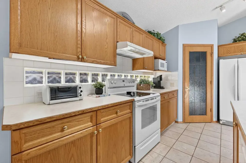 86 Chapalina Way SE Calgary AB T2X3P4