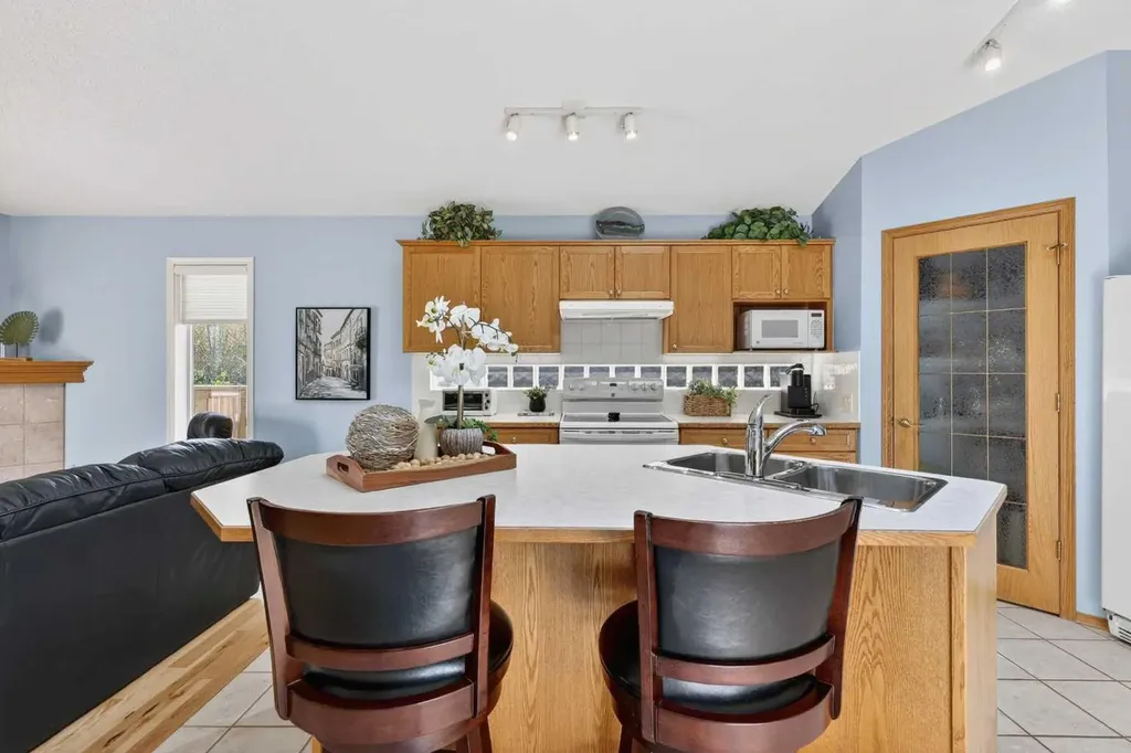 86 Chapalina Way SE Calgary AB T2X3P4