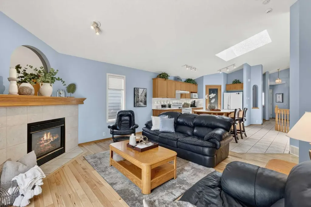 86 Chapalina Way SE Calgary AB T2X3P4