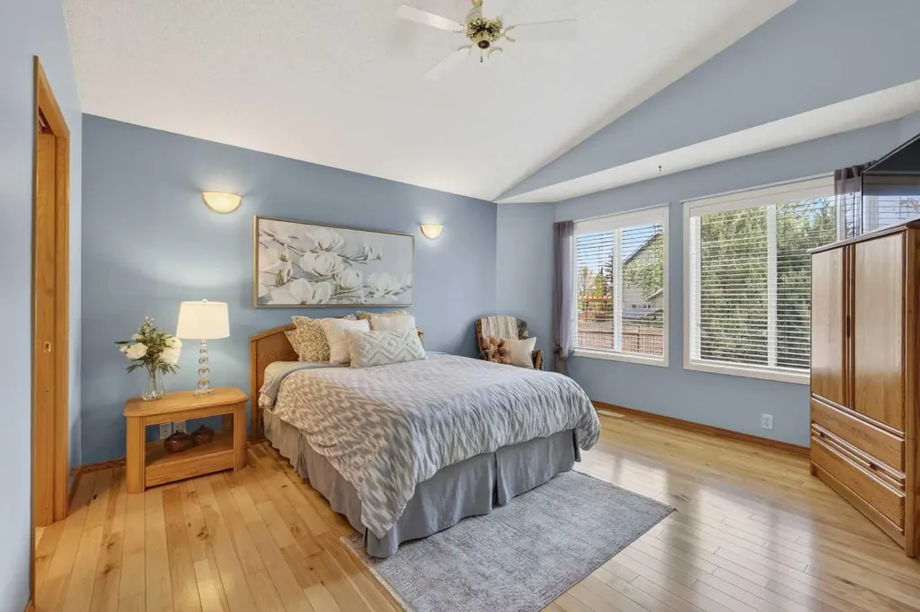 86 Chapalina Way SE Calgary AB T2X3P4