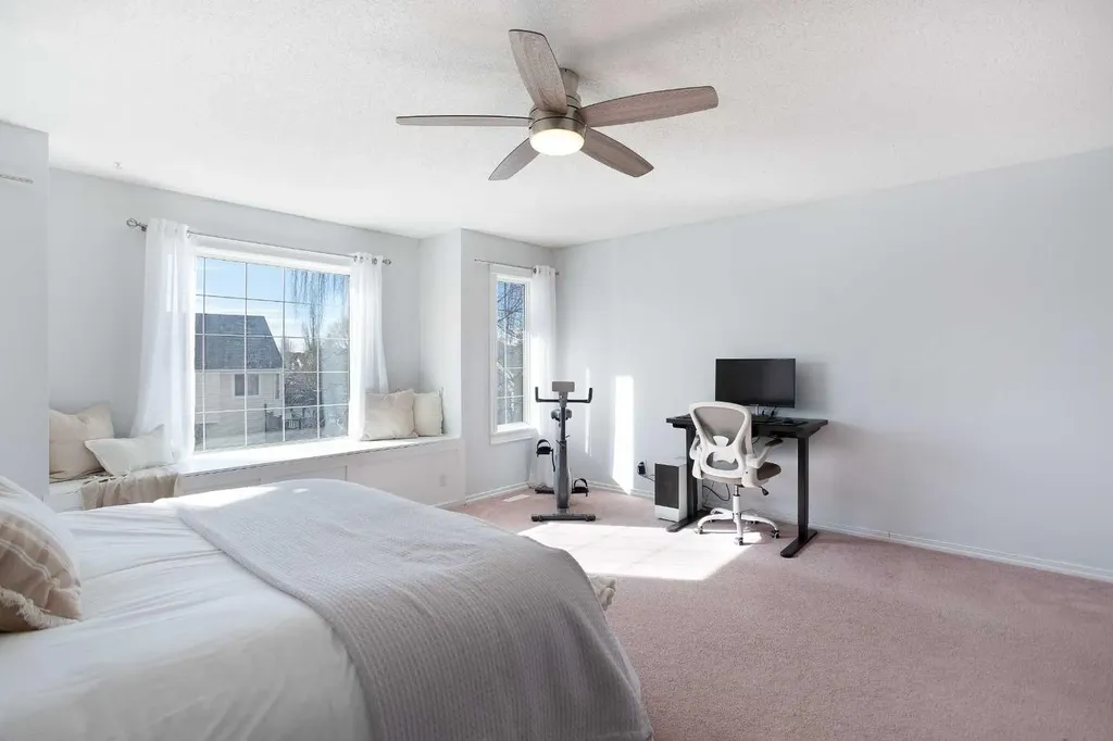 8 Thorndale Close SE Airdrie AB T4A 2B9