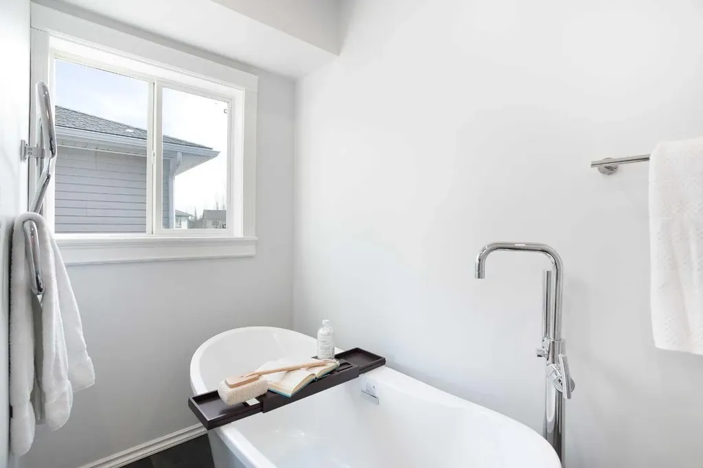 8 Thorndale Close SE Airdrie AB T4A 2B9