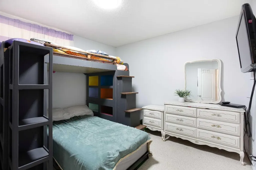 8 Thorndale Close SE Airdrie AB T4A 2B9