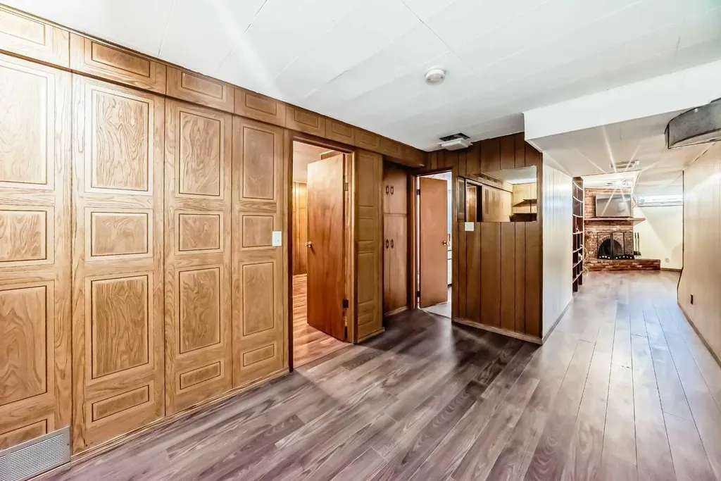 5007 Vallance Crescent NW Calgary AB T3A 0T7