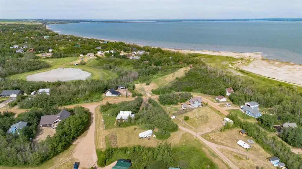 5 Shelayne Crescent White Sands AB T0C 3B0