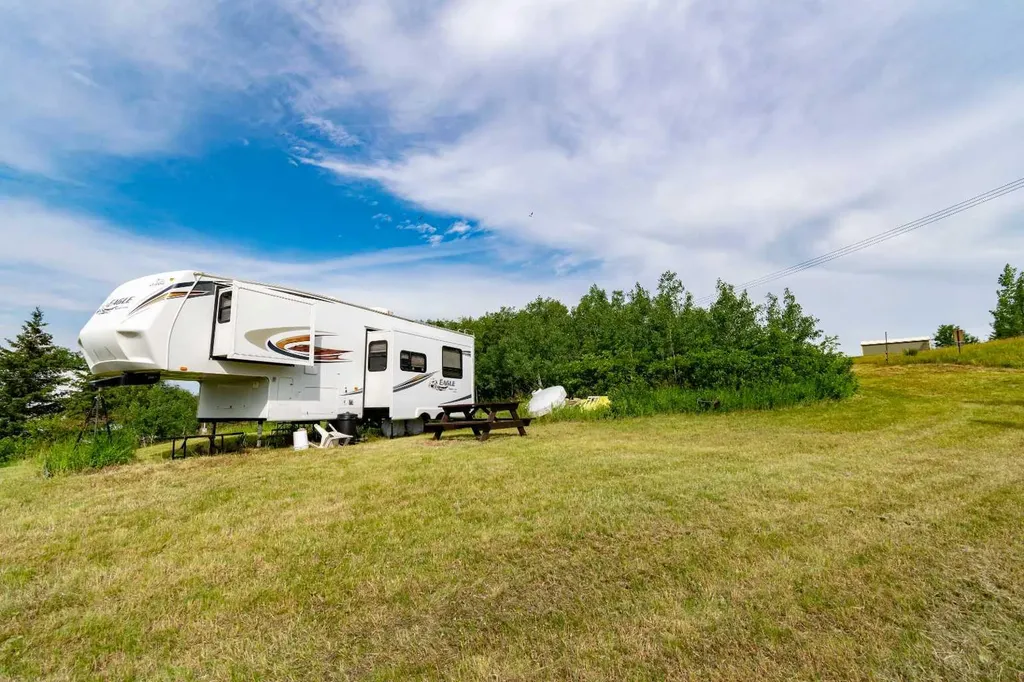 5 Shelayne Crescent White Sands AB T0C 3B0