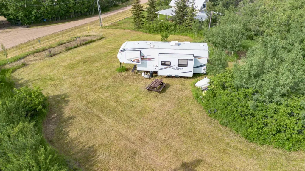5 Shelayne Crescent White Sands AB T0C 3B0