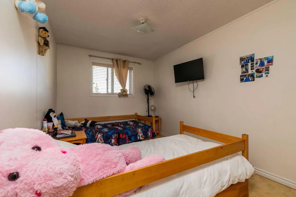 3007 57a Avenue Lloydminster AB T9V 1W5