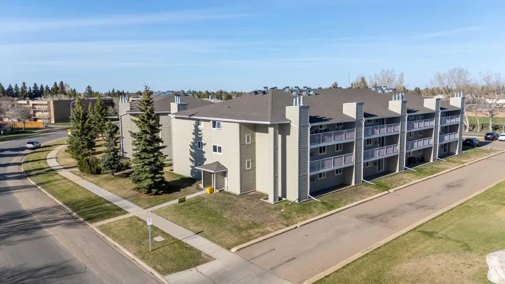 3007 57a Avenue Lloydminster AB T9V 1W5