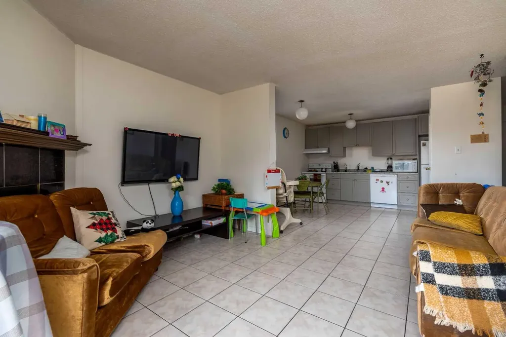 3007 57a Avenue Lloydminster AB T9V 1W5