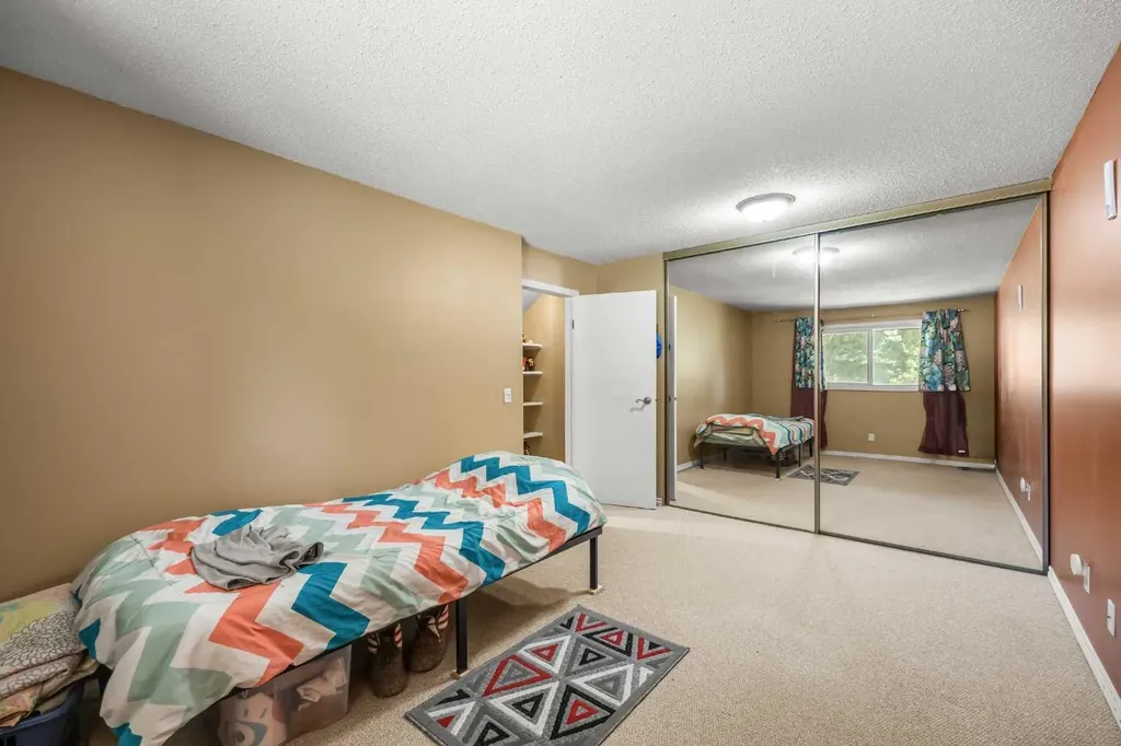 3705 Fonda Way SE Calgary AB T2A 6G9