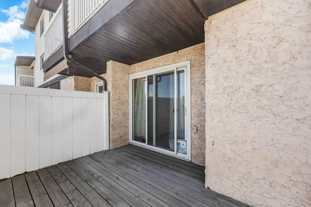 3705 Fonda Way SE Calgary AB T2A 6G9