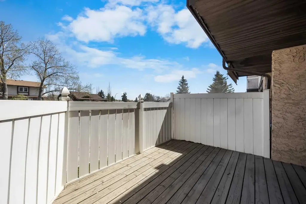 3705 Fonda Way SE Calgary AB T2A 6G9