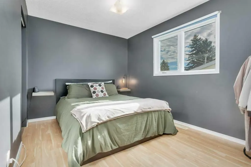 5220 Lawton Avenue Blackfalds AB T0M 0J0