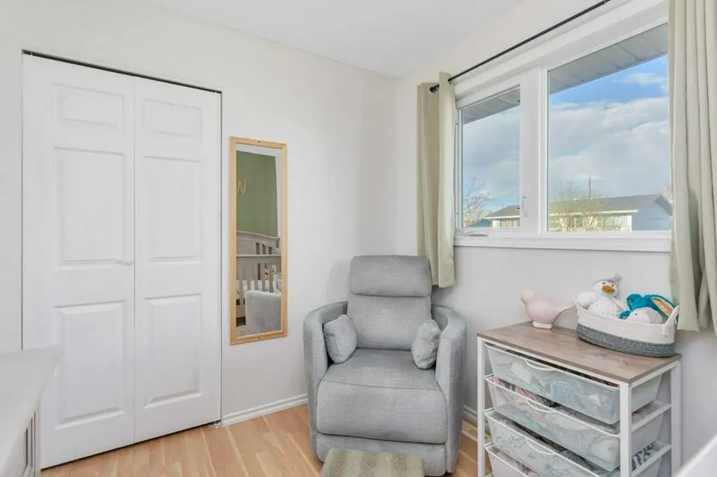 5220 Lawton Avenue Blackfalds AB T0M 0J0