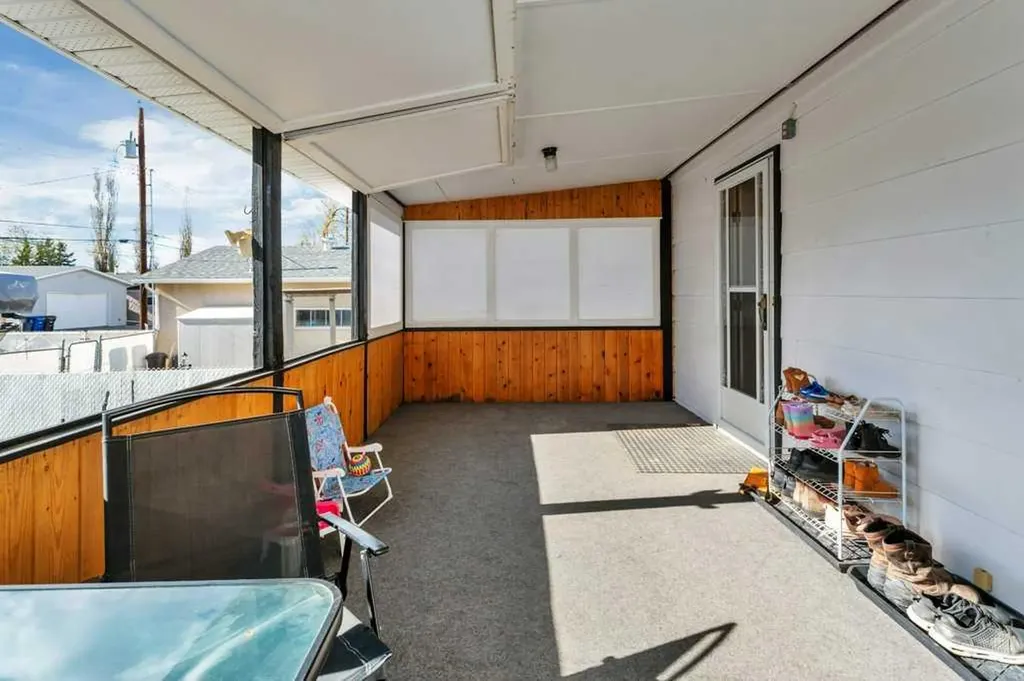 5220 Lawton Avenue Blackfalds AB T0M 0J0