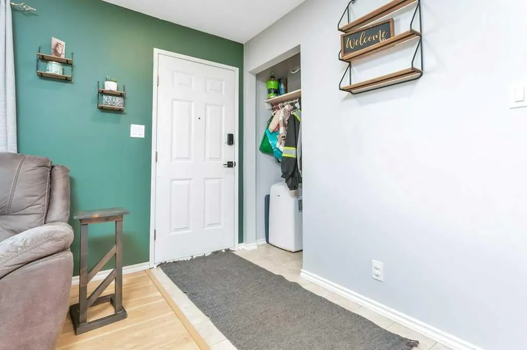 5220 Lawton Avenue Blackfalds AB T0M 0J0