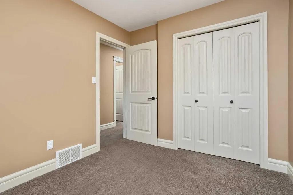 4901 69 Street Camrose AB T4V 5C6