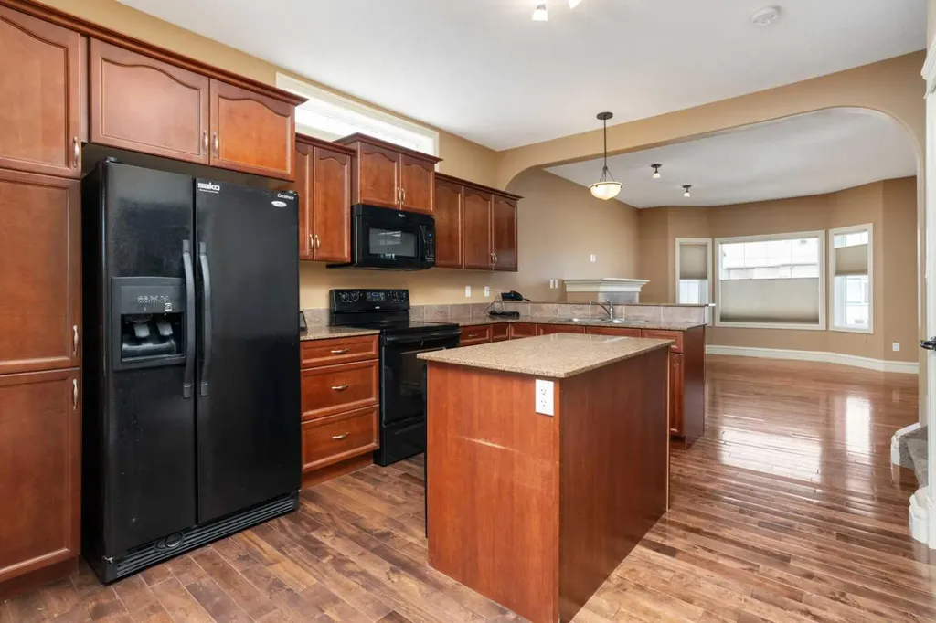 4901 69 Street Camrose AB T4V 5C6