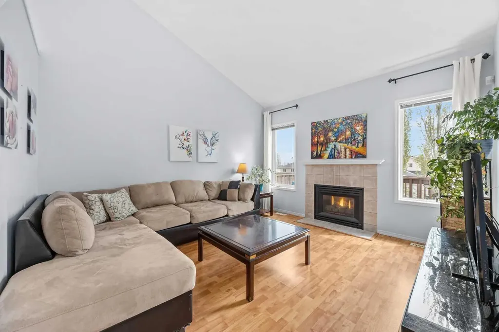 99 Hidden Crescent NW Calgary AB T3A 5L4