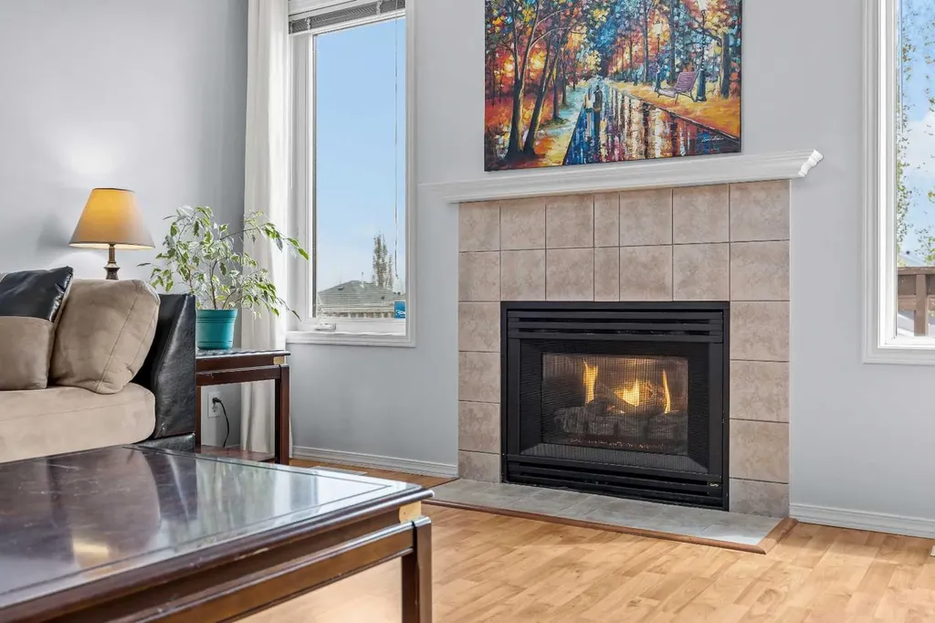 99 Hidden Crescent NW Calgary AB T3A 5L4