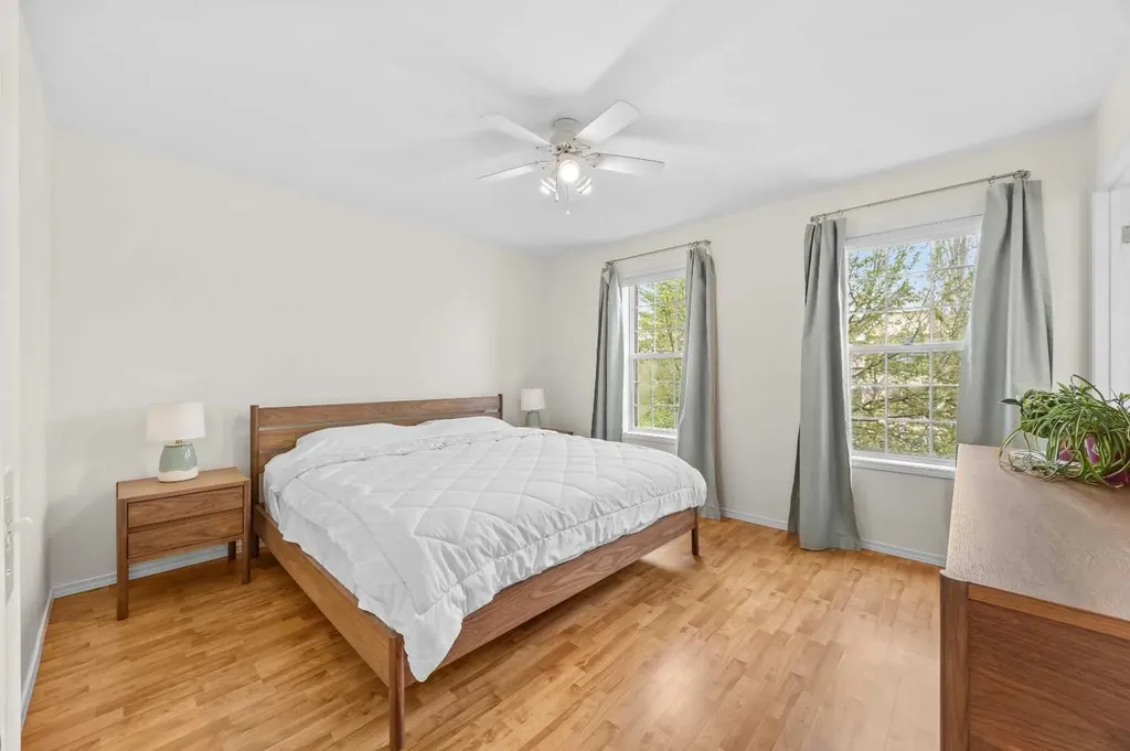 99 Hidden Crescent NW Calgary AB T3A 5L4