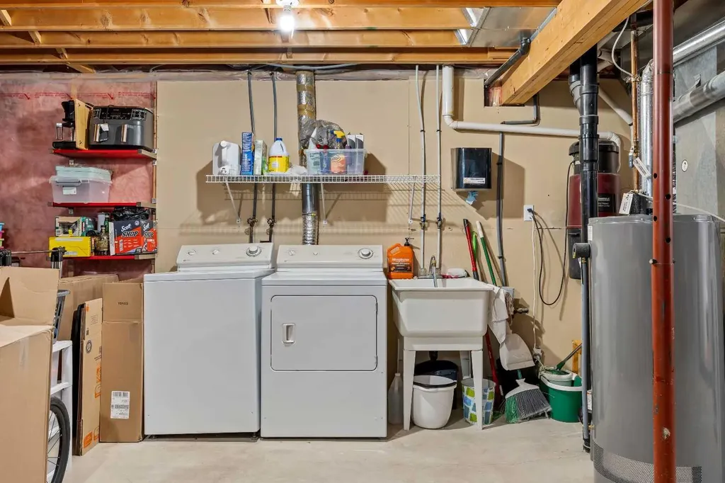 99 Hidden Crescent NW Calgary AB T3A 5L4