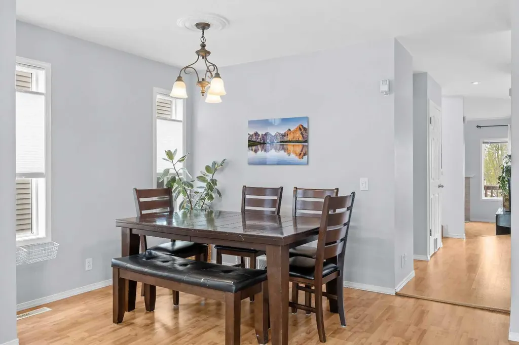 99 Hidden Crescent NW Calgary AB T3A 5L4