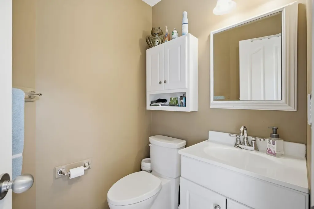 157 Cranberry Square SE Calgary AB T3M 1J6