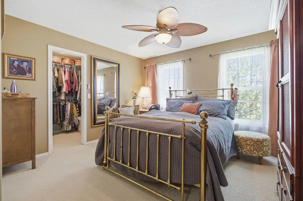 157 Cranberry Square SE Calgary AB T3M 1J6