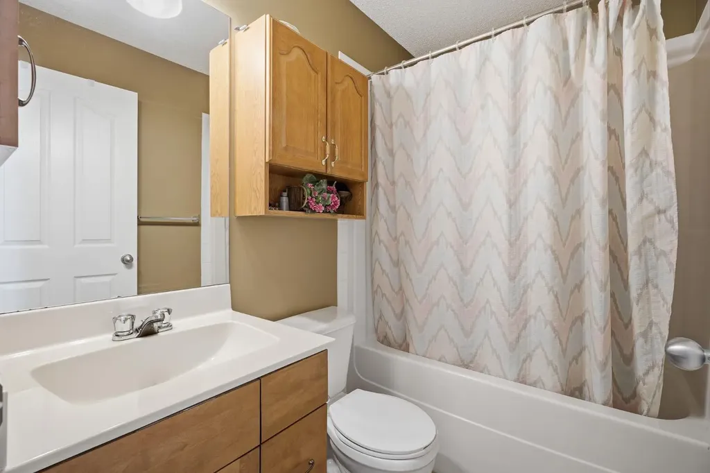 157 Cranberry Square SE Calgary AB T3M 1J6