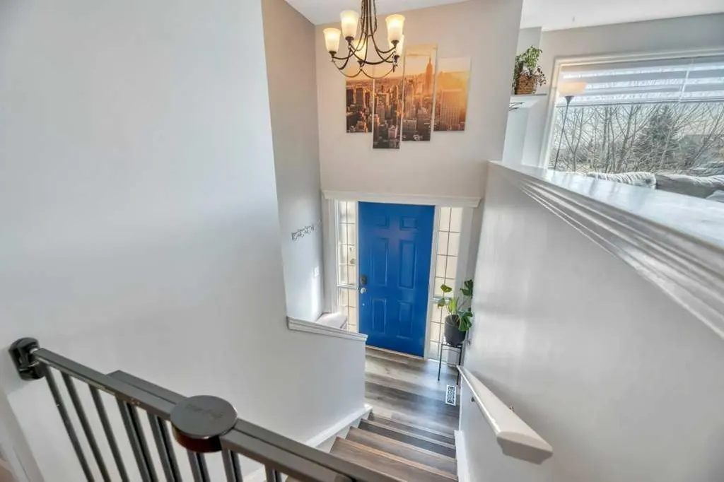 191 Strathaven Crescent Strathmore AB T1P 1N5