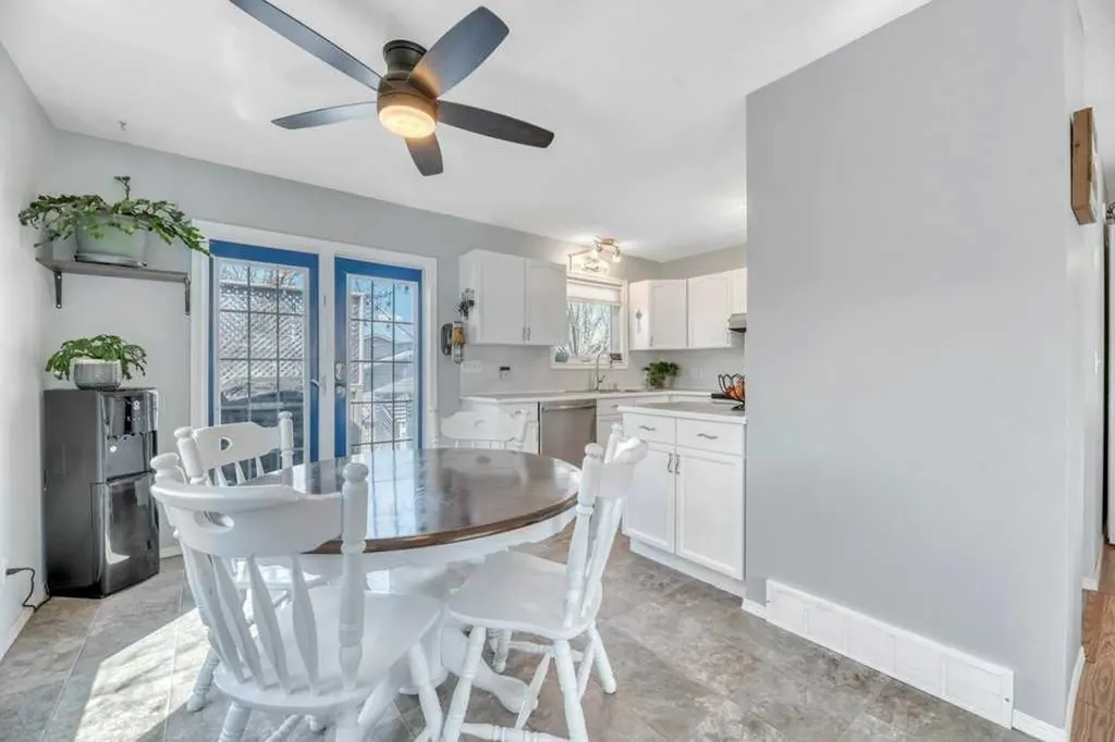 191 Strathaven Crescent Strathmore AB T1P 1N5
