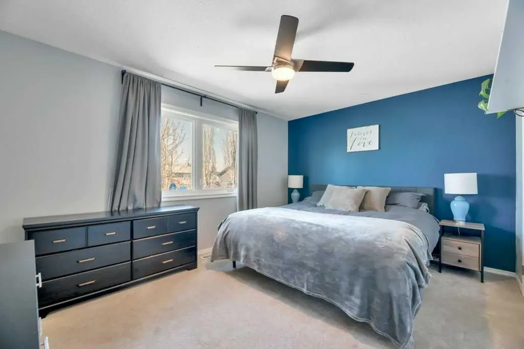 191 Strathaven Crescent Strathmore AB T1P 1N5