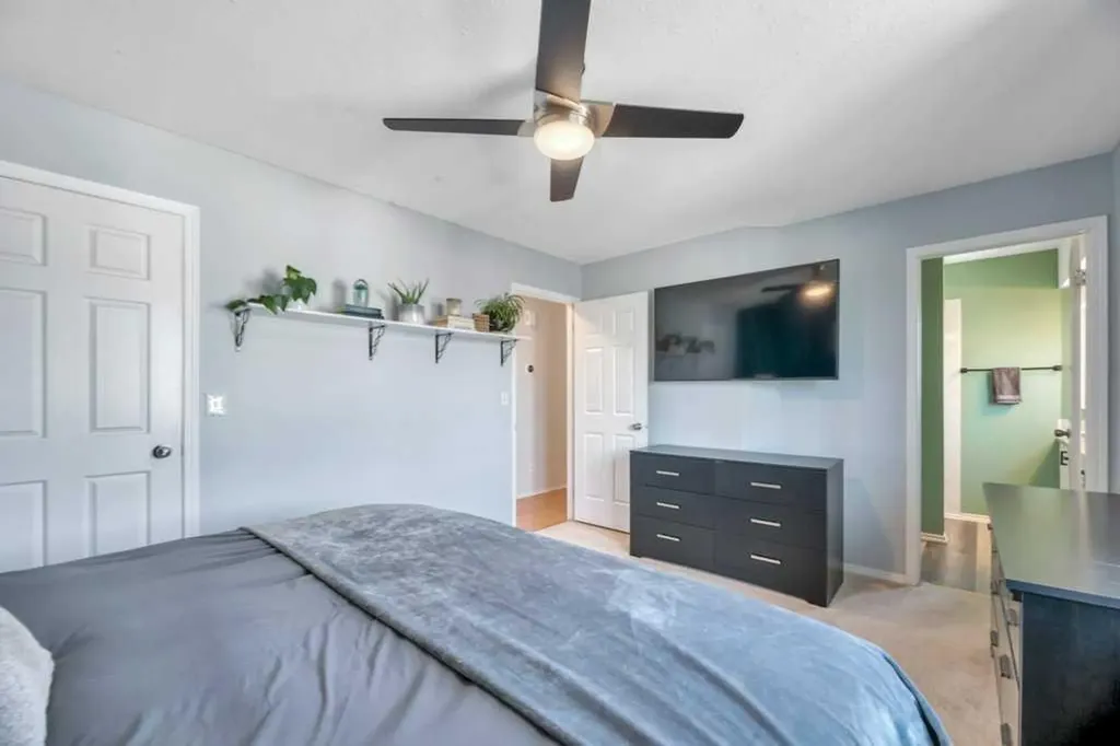 191 Strathaven Crescent Strathmore AB T1P 1N5