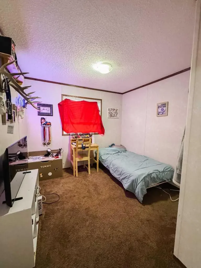 9718 103 Street Nampa AB T0H 2B0