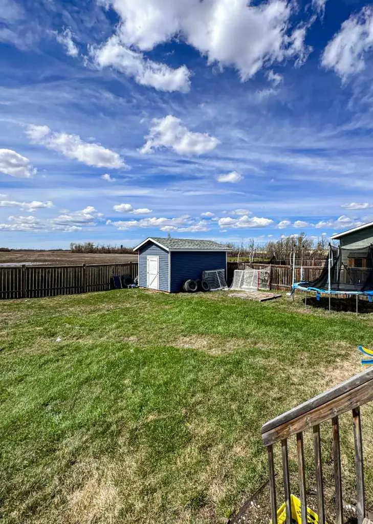 9718 103 Street Nampa AB T0H 2B0
