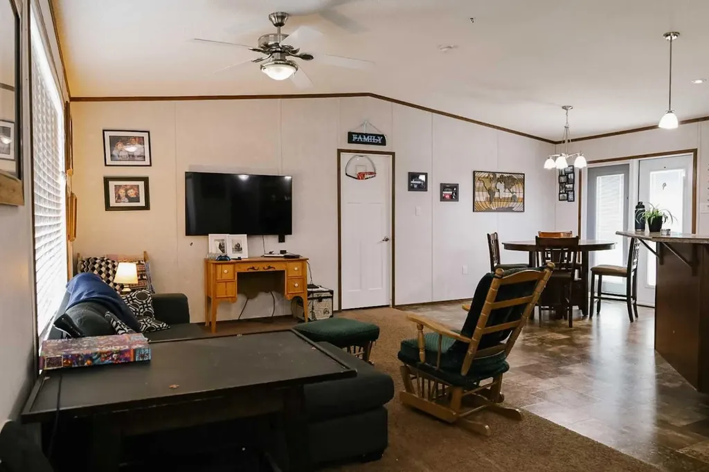 9718 103 Street Nampa AB T0H 2B0