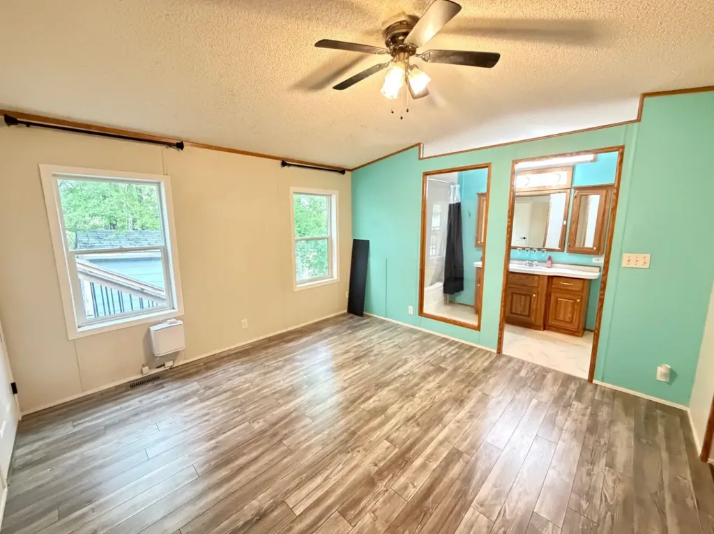 304 Railway Street Paradise Hill SK S0M2G0